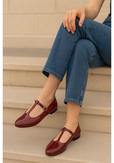 Siyah Süet T-strap Mary Jane Tasarım Babet Bordo