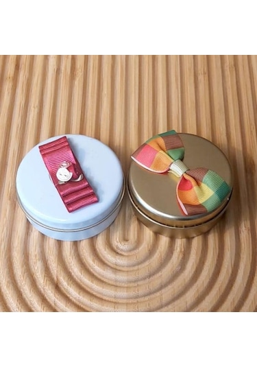 Uretti - Ayşe 7362 6831 El Yapımı 2'li Egzotik Orman Ve Okaliptus Metal Kutuda Mum - 3 X 7 Cm Beyaz - Turuncu