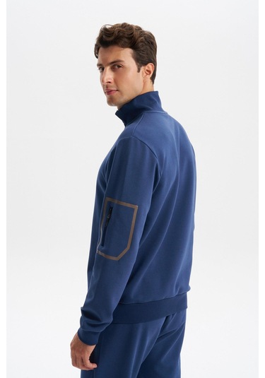 Arma Erkek Slim Fit Dik Yaka Yarım Fermuar Pamuklu Sweatshirt Sol Kol Fermuar Cepli K30404685702 İndigo-i1 Arma Erkek Slim Fit Dik Yaka Yarım Fermuar Pamuklu Sweatshirt Sol Kol Fermuar Cepli K30404685702 İndigo-i1
