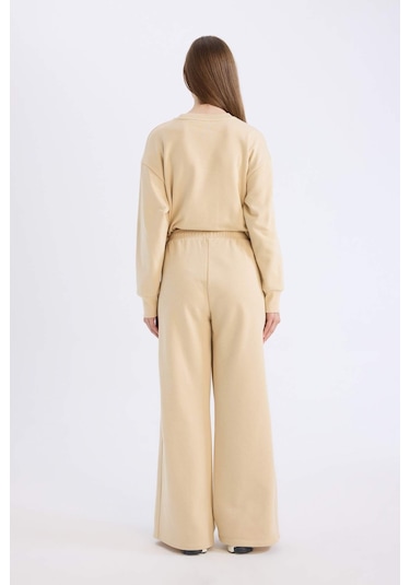 DeFacto Straight Fit Kalın Eşofman Altı Basic Düz Beli Lastikli Geniş Bol Paça E4979AX24WNBG754 Bej DeFacto Straight Fit Kalın Eşofman Altı Basic Düz Beli Lastikli Geniş Bol Paça E4979AX24WNBG754 Bej