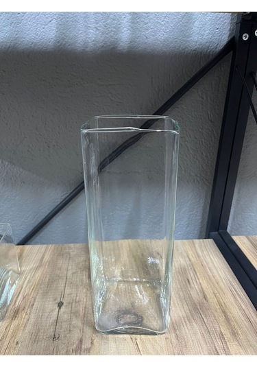 Denizli El İmalatı Modern Kare Cam Vazo 26cm Beyaz
