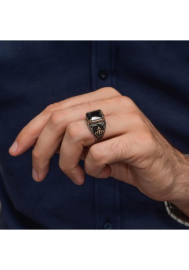 Siyah Taşlı Kral Tacı Motifli 925 Gümüş Yüzük Beyaz