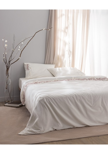 Madame Coco Relief Çift Kişilik %100 Pamuk Bağlamalı Nevresim Takımı - Ekru/kırmızı Çok Renkli