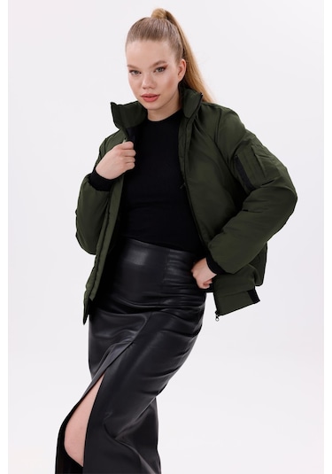 Kadın Astarlı Dik Yaka Mevsimlik Su Ve Rüzgar Geçirmez Mont Haki