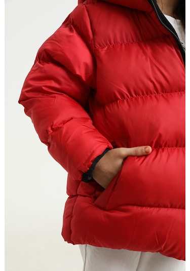 Kız Çocuk Kırmızı İçi Polarlı Kapüşonlu Su Geçirmez Rüzgara Dayanıklı Cepli Şişme Kışlık Mont Kırmızı