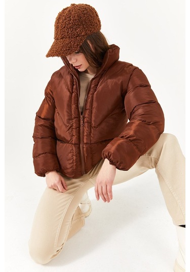 Alisse-kadın Kahve Dik Yaka Kısa Şişme Mont Kahverengi