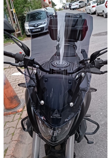 Dominar 250 Dominar 400 Tur Camı Montaj Demiri Cam Yükseklik 60cm X Üst Genişlik 40cm