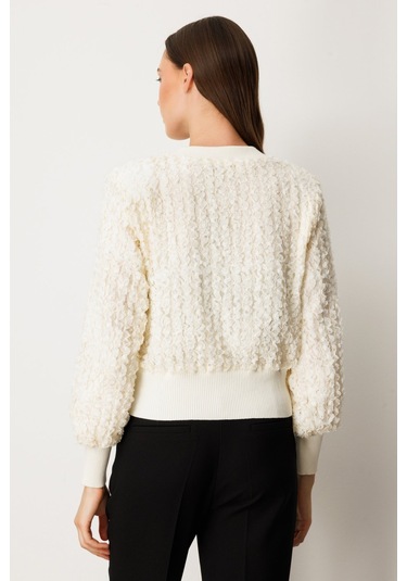 On Kadın Kabartmalı Bomber Mont 60709 Ekru Ekru