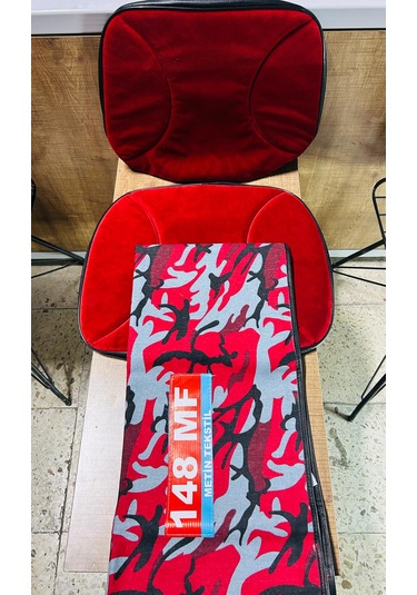 Massey Ferguson 148 Kırmızı Desen Asgari Branda Ve Düz Kırmızı Koltuk Kılıfı Takım