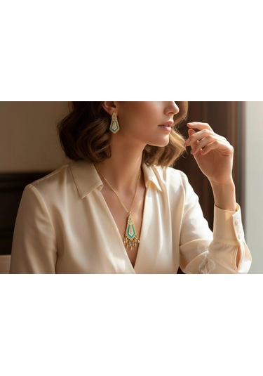 Turkuaz Taşlı Geometrik Desenli Çelik Kolye Ve Küpe Takımı Çok Renkli