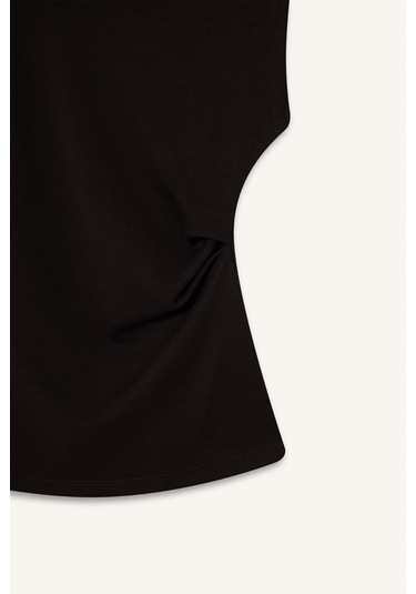 Defacto Slim Fit Dar Kesim Yarım Balıkçı Yaka Pike Kolsuz Bluz F7760ax25aubn207 Kahve