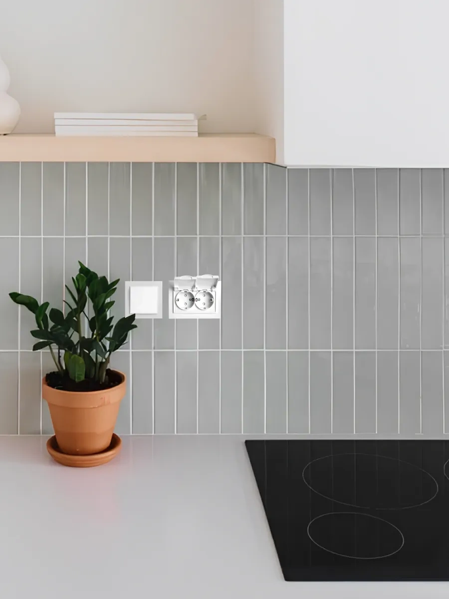 Stekker Topraklamalı Beyaz Kapaklı Çift Priz 200364119 Stekker Pst16-9015-01, Serisi Erna, 49139