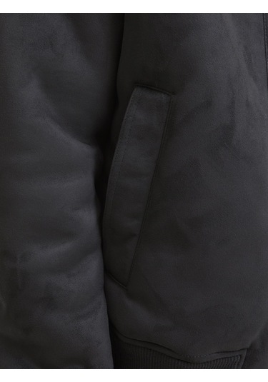 Jack Jones Erkek Yakası Kürklü Bomber Ceket 12282444 Siyah Jack Jones Erkek Yakası Kürklü Bomber Ceket 12282444 Siyah