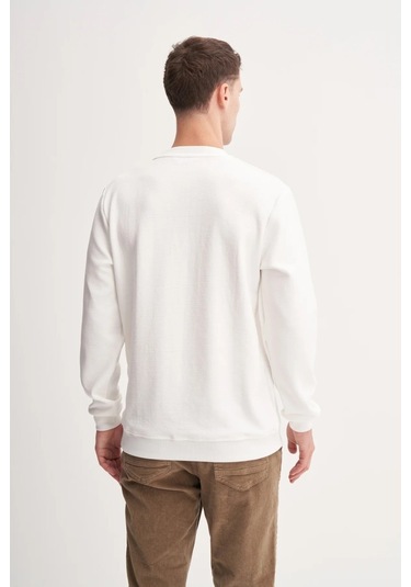 Cazador Premium Ince Desenli Jakar Viskon Karışımlı Regular Fit Sweatshirt Ekru 53520 Ekru