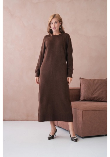Kadın Bisiklet Yaka Yumuşak Dokulu Maksi Boy Şardonlu Oversize Triko Elbise 8324sw Kahve