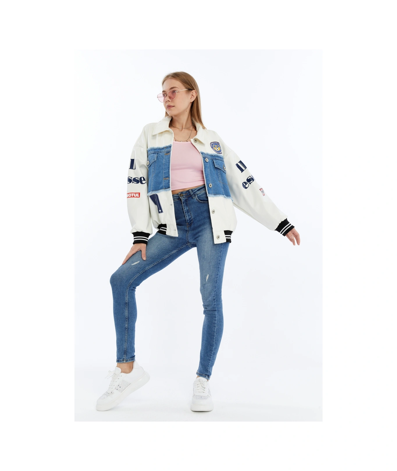 Kadın Oversize Deri Ve Kot Birleşimi Baskılı Kolej Mont Ribanalı Bomber Ceket Motorcu Yarışçı Mont Beyaz