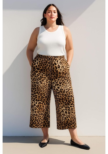 DeFacto Yüksek Esnek Belli Leopar Viskon Kapri I6823AZ25SMBK81 Siyah DeFacto Yüksek Esnek Belli Leopar Viskon Kapri I6823AZ25SMBK81 Siyah