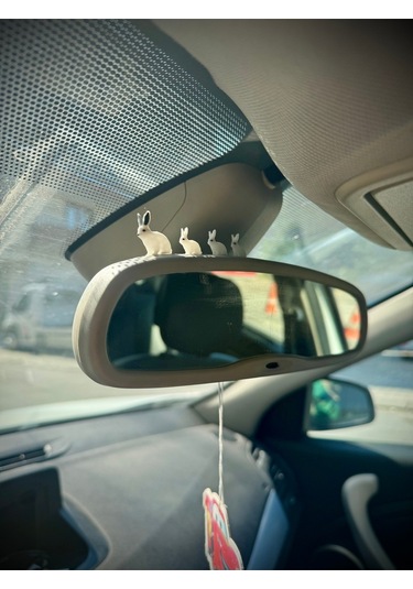 4 Parça Sevimli Tavşan Ailesi Dikiz Aynası Süsü - Ayna Süsü Araba Süsü Torpido Süsü Oto Aksesuar