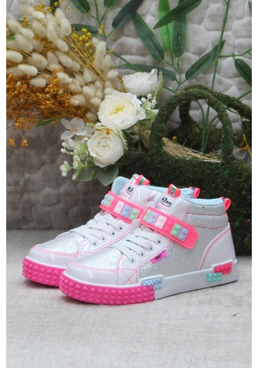 M.p 242 3308 Beyaz Rahat Kısa Boğazlı Kız Çocuk Ayakkabı 001