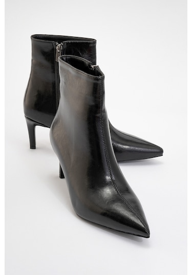 Noya Siyah Cilt Sivri Burun Kadın İnce Topuklu Bot Siyah-Cilt