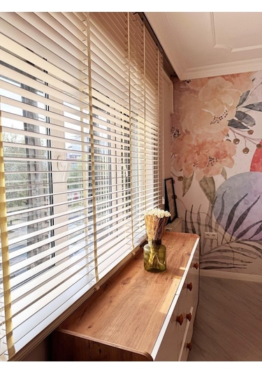 Beyaz Gerçek Ahşap Jaluzi 50mm Zincirli Redüktörlü Kurdelalı Ajs1001 Beyaz