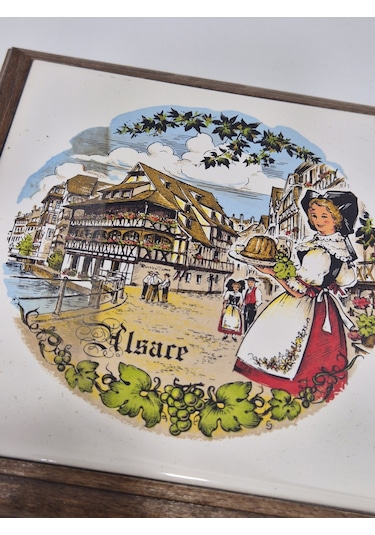 Vintage Alsace Temalı Seramik Nihale Çok Renkli
