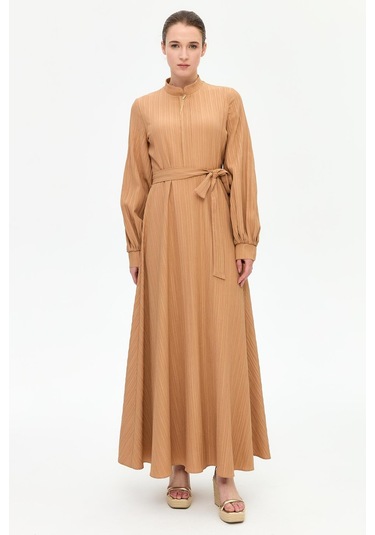 Kolye Detaylı Kloş Elbise Camel Camel