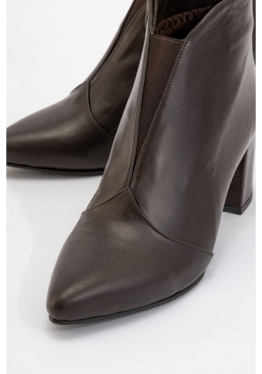 Finda Kahverengi Cilt Hakiki Deri Kadın Topuklu Bot Kahverengi Deri