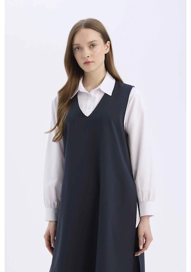 DeFacto Regular Fit V Yaka Basic Düz Uzun Cepli Süveter E1340AX25SPNV173 Lacivert