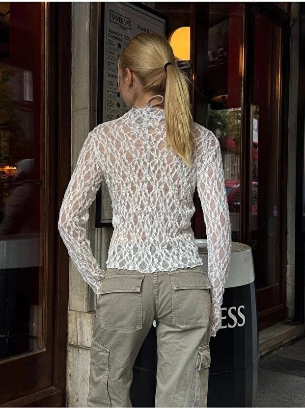 Kadın Yarım Balıkçı Yaka Full Esnek Dantel Bürümcük Spor Şık Tasarım Gece Bluzu Beyaz