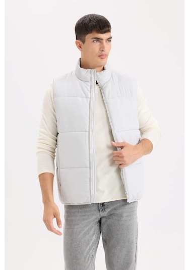 DeFacto Regular Fit Dik Yaka Fermuarlı Şişme Yelek D6286AX25SPGR503 DeFacto Regular Fit Dik Yaka Fermuarlı Şişme Yelek D6286AX25SPGR503