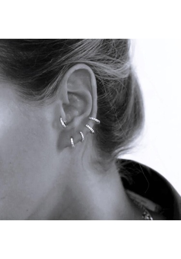 Çelik Taşlı Minik Halka Küpe Silver Renkli Gri