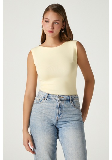 Kadın Nova Kayık Yaka Lux Touch Yumuşak Doku Kolsuz Tereyağı Sarısı Bluz Tereyağı Sarısı