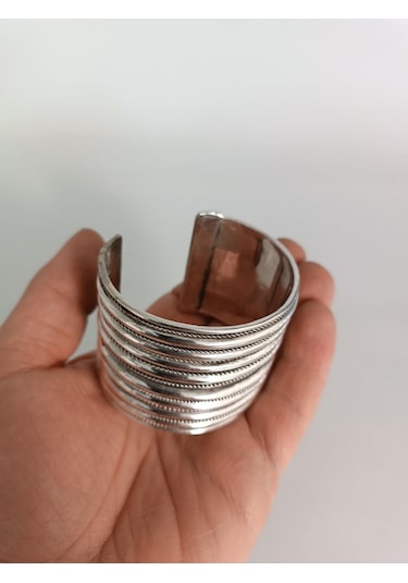 Eskitme Görünümlü Metal Kadın Bilezik 004 Çok Renkli