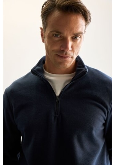 DeFacto Lacivert Tüylenme Yapmayan Soğuk Geçirmez Regular Fit Dik Yaka Fermuarlı Polar Sweatshirt Y3996AZNSIN257