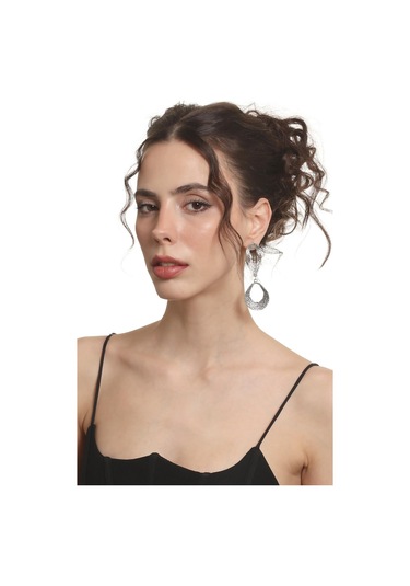 Kadın Antik Gümüş Kaplama Çivili Model Kabartma Dokulu Bağlantılı Tasarım Küpe Gümüş