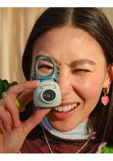 Instax Pal Dijital Fotoğraf Makinesi