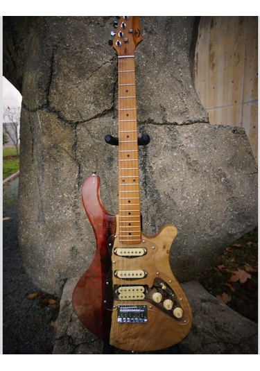 Elektro Gitar Custom Epoksi & Yıllanmış Ağaç Kişiye Özel Kırmızı