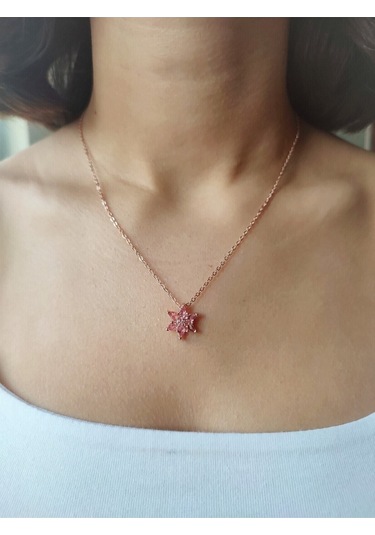Ervanur Kadın Rose Gold Zincir Kaplama Zirkon Taşlı Pembe Lotus Çiçeği Kolye Pembe