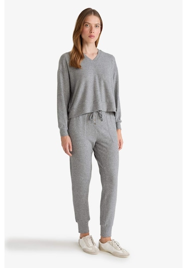 Defacto Pijama Takımı Regular Fit Velur Uzun Kollu Üst Uzun Alt-fall İn Love F3615ax25auar188 Antrasit Defacto Pijama Takımı Regular Fit Velur Uzun Kollu Üst Uzun Alt-fall İn Love F3615ax25auar188 Antrasit