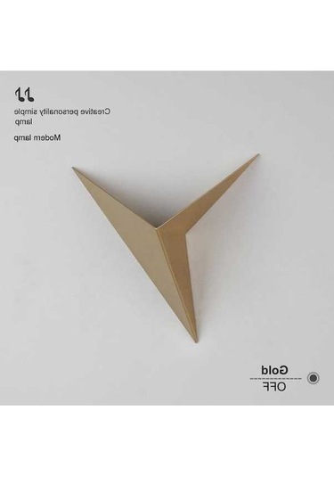 Novahub Altın Minimalist Üçgen Led Duvar Lambası, İskandinav Tarzı Oturma Odası Işıkları, Basit Aydınlatma, Yatak Odası İçin Altın