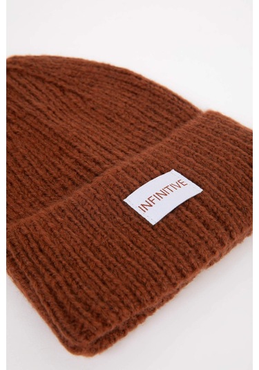 DeFacto Erkek Dokuma Etiketli Bere U9177AZ24WNBR340