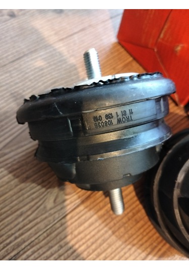Bmw E32 E34 M30 Sağ Sol Motor Takozu Takımı
