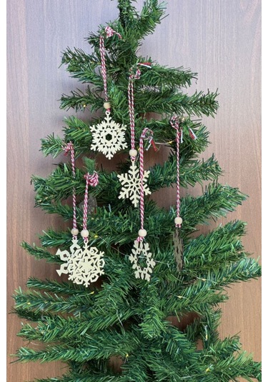 Büro Ev Partisi İçin 6parça Pilli Peri Led Kırmızı Beyaz İp Kar Tane Ahşap Yılbaşı Ağaç Süsü