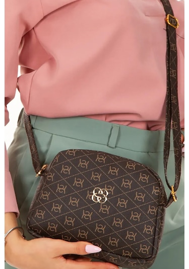 Bizoon Np286 Kadın, Desenli Çapraz Askılı Omuz Çantası 20x15x6 Cm Kahve Kahverengi