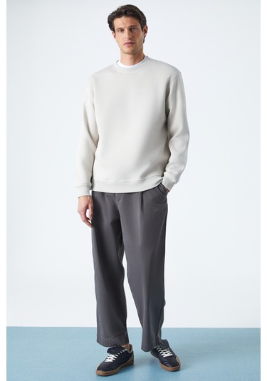 Grımelange Travıs Erkek Organik Kumaşlı Yumuşacık Regular Fit Yuvarlak Yakalı Ekru Sweatshirt Ekru