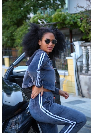 Akbeniz Kadın Kadife Kapşonlu Eşofman Takım 9054