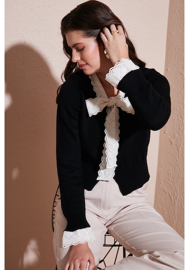 Lela Premium Dantelli Bağlamalı Yaka Regular Fit Düğmeli Triko Bayan Hırka 680Hi00251 Siyah