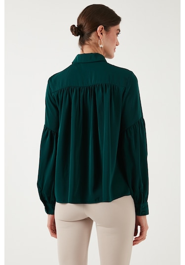 Lela Regular Fit Dikiş Detaylı Düz Yaka Balon Kol Bayan Gömlek 611Go00003 Zümrüt