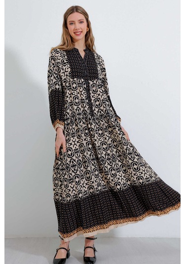 Gabria Ön Düğmeli Desenli Viskon Elbise Siyah - Bej
